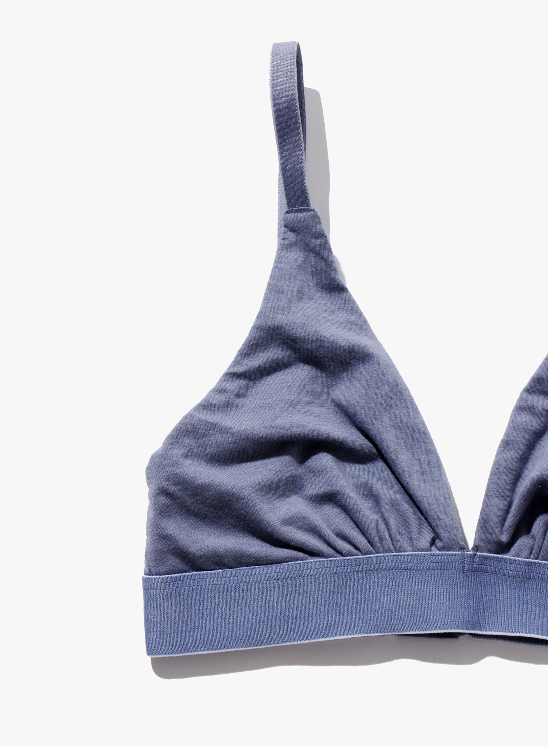 Triangle Bra Sorbi Detail 1 (1) سوتین مثلثی نخی ساده